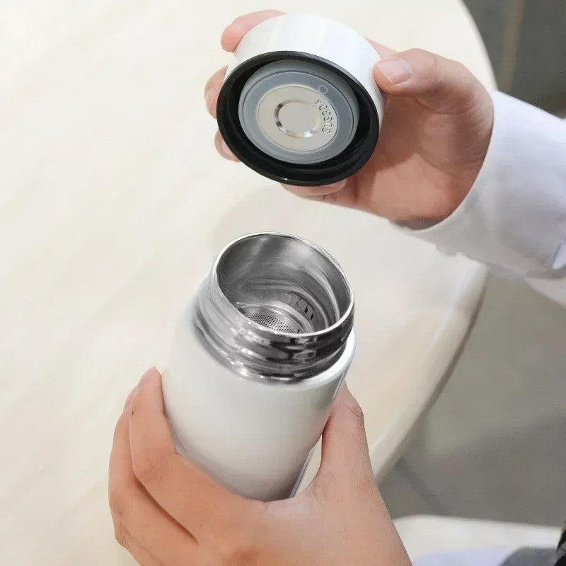 tasse-isotherme-intelligente-couvercle